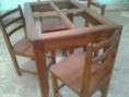Mesa com 4 cadeiras